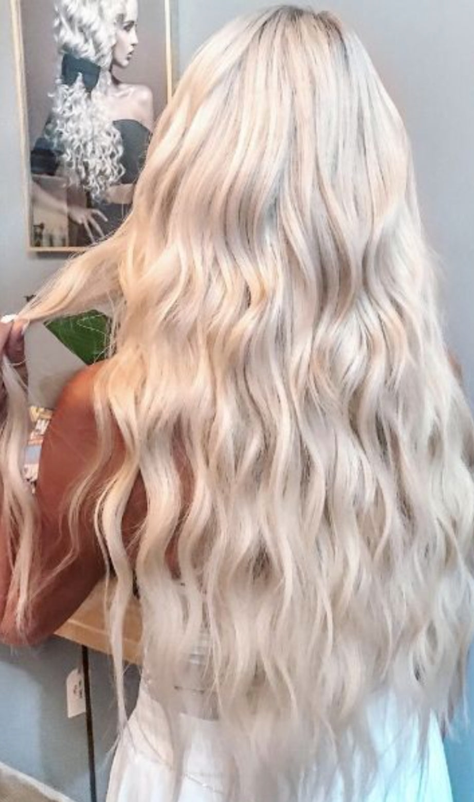 #60 platinum blonde wavy hair extensions