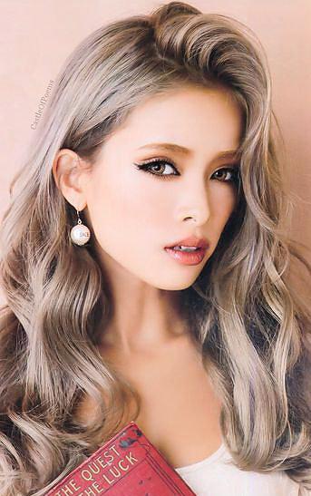 #18 DARK ASH BLONDE EXTRA THICK 150 GRAMS CLIP IN HAIR EXTENSIONS 